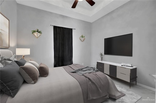 bedroom with ceiling fan