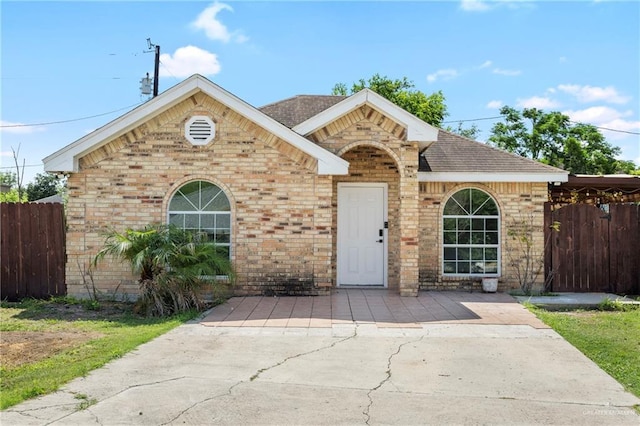 7408 S Lisa Dr, Pharr, TX 78577 - photo 2
