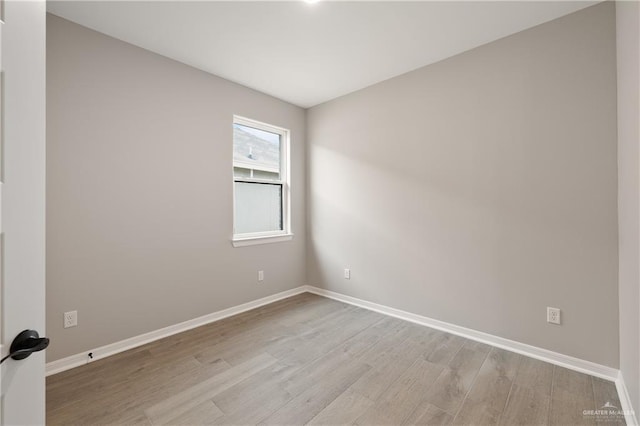 8329 N 35th St, Mcallen, TX 78504 - empty room featuring light wood-type flooring and baseboards