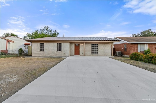 1304 E 1st St, Mission, TX 78572 - photo 1