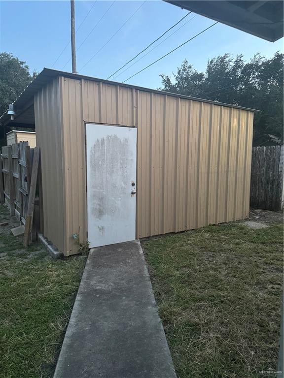 800 S Kansas Ave, Weslaco, TX 78596 - photo 19