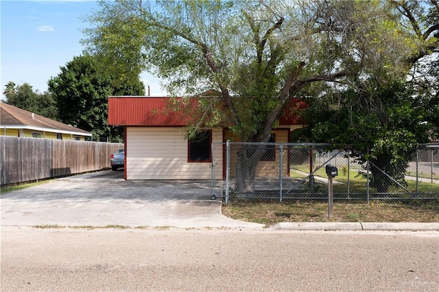 view of front of house