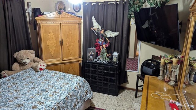 2104 Harvey St, Mcallen, TX 78501 - bedroom featuring light floors