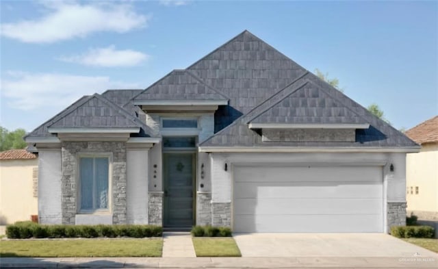 view of front facade with a garage