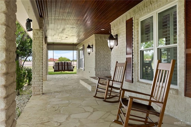 view of patio / terrace with covered porch