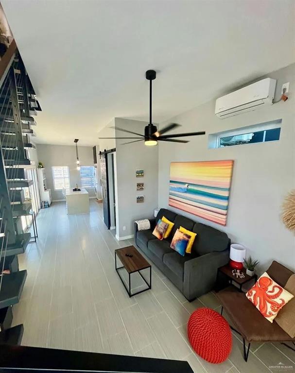 106 W Acapulco St, South Padre Island, TX 78597