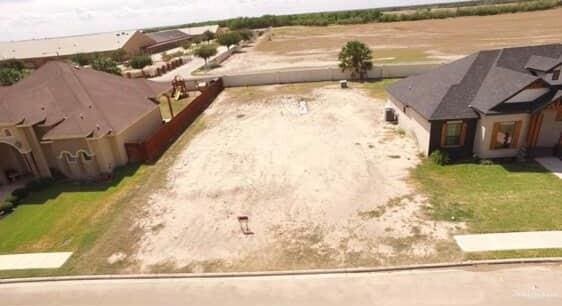 503 W River Valley St W, Rio Grande City, TX 78582 - photo 1