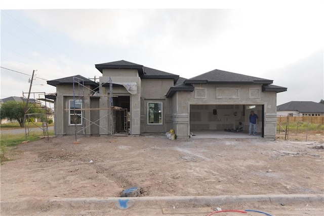 view of front facade featuring a garage