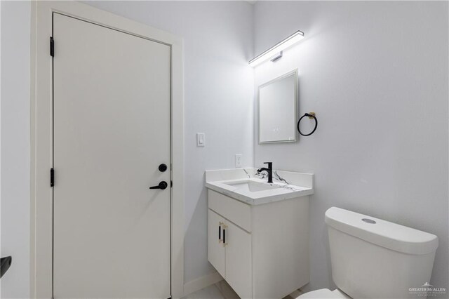 bathroom featuring concrete floors