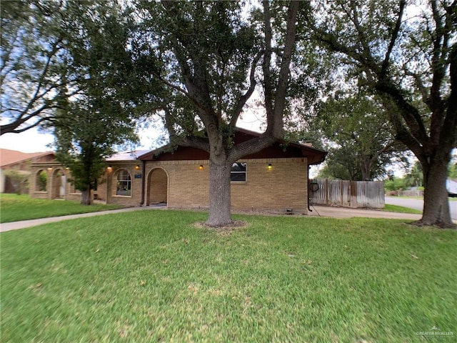 1802 N 17th St, Harlingen, TX 78550 - view of front facade with brick siding