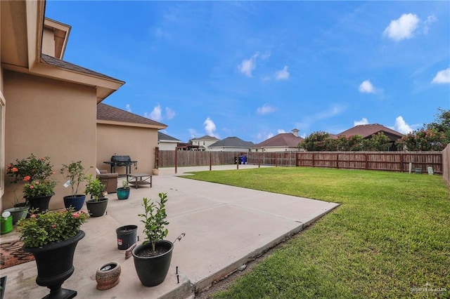 3120 La Puerta Ave, Edinburg, TX 78541 - fenced backyard featuring a patio