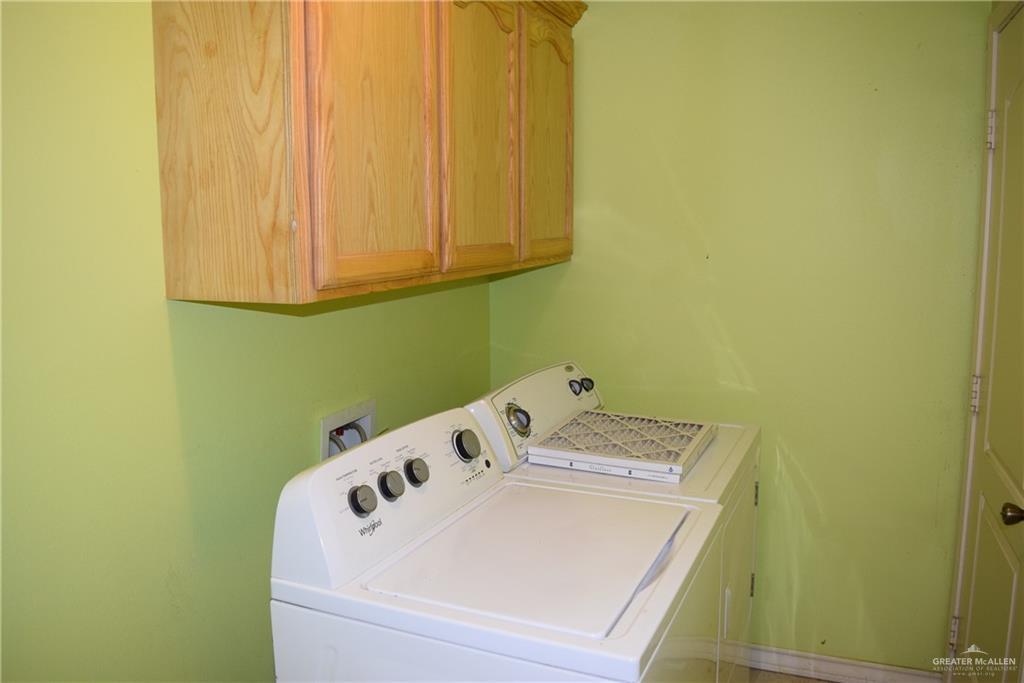 912 Citrus Dr, Alamo, TX 78516 - photo 4