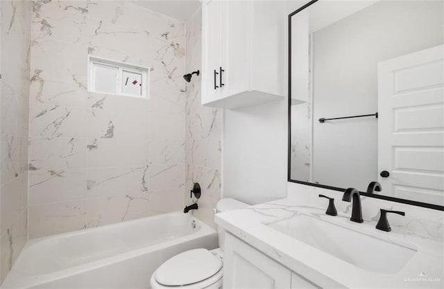814 Gomez St, San Juan, TX 78589 - full bathroom with toilet, vanity, and shower / tub combination