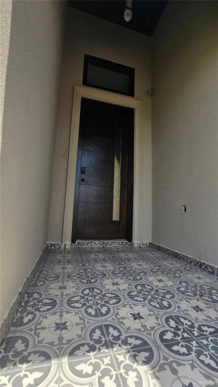2721 Chesterfield Ave, Edinburg, TX 78539 - view of property entrance