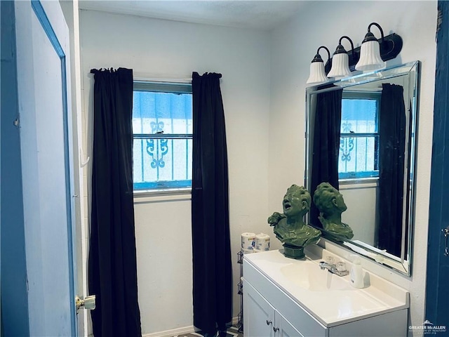 1113 W Maple Ave, Mcallen, TX 78501 - bathroom with vanity