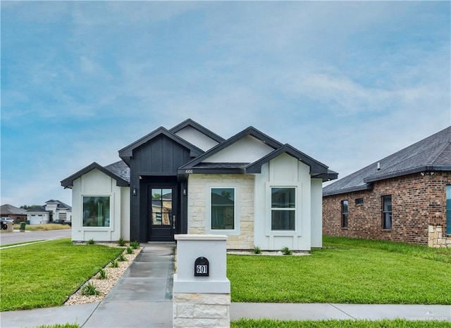 601 Moon Beam St, Rio Grande City, TX 78582 - photo 1