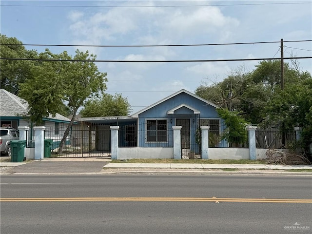 353 E Dicker Dr E, Pharr, TX 78577 - photo 1