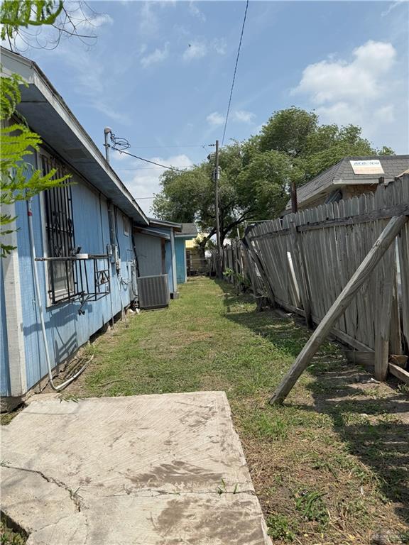 353 E Dicker Dr E, Pharr, TX 78577 - photo 25