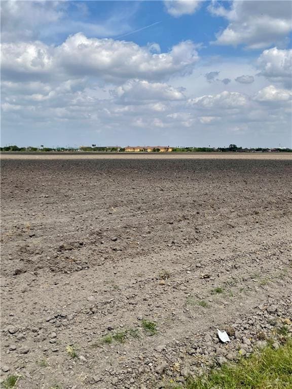 Listing photo 3 for TBD E Mile 16th Rd N, Elsa TX 78543