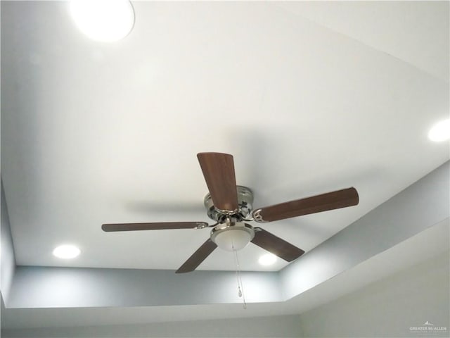 12517 Mile 2 W, Weslaco, TX 78599 - detailed view of ceiling fan and recessed lighting