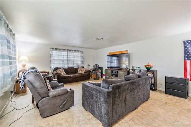 1601 Walnut Ave, Mcallen, TX 78501 - living area featuring light tile patterned floors