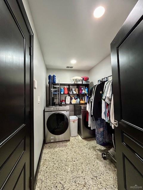 2417 E 28th St, Mission, TX 78574 - washroom featuring independent washer and dryer