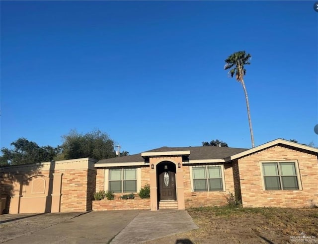 1516 S 14th Ave, Edinburg, TX 78539 - ranch-style home with brick siding