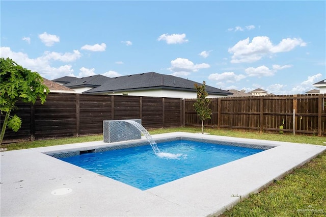 view of swimming pool featuring pool water feature