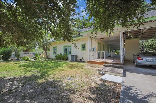 415 S Glasscock Blvd, Mission, TX 78573 - view of yard featuring a carport