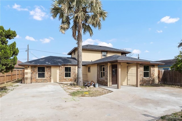 view of front of home