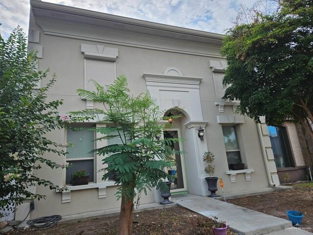 3109 S Casa Linda St, Mcallen, TX 78503 - entrance to property featuring stucco siding