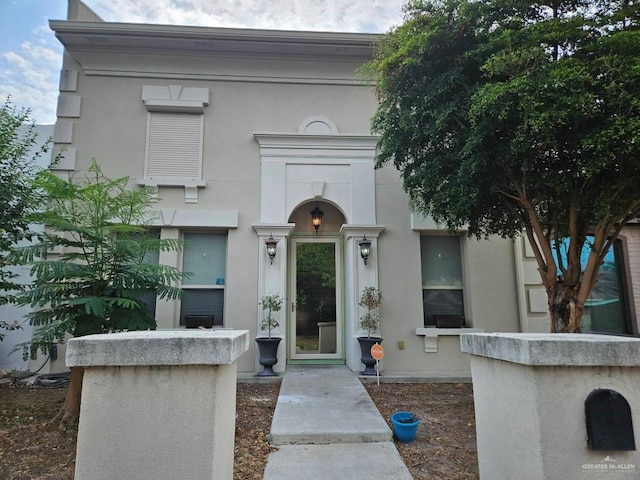 3109 S Casa Linda St, Mcallen, TX 78503 - entrance to property featuring stucco siding