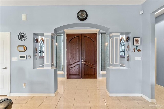 705 W Vinson Ave, Harlingen, TX 78550 - view of tiled entryway