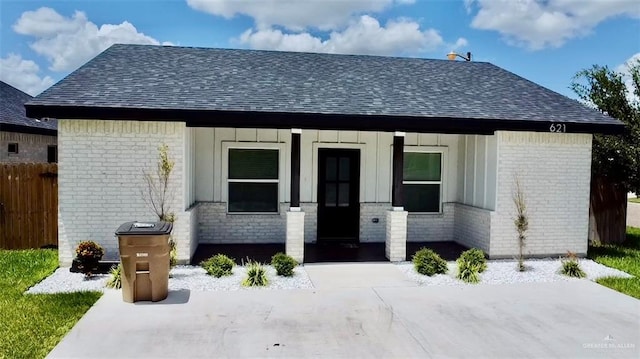 view of front of property with a porch