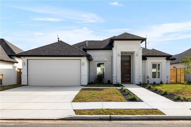 view of front facade featuring a garage