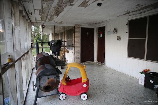 view of unfurnished sunroom