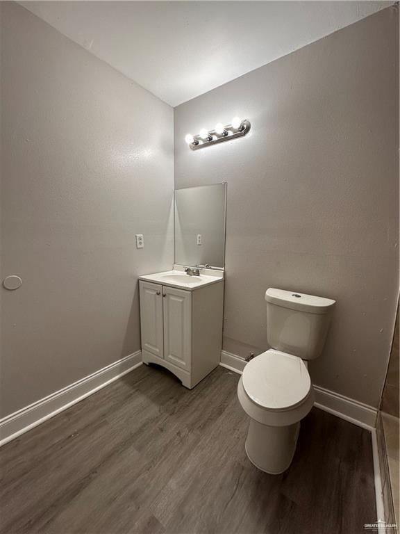2804 Buena Vida St, Mission, TX 78574 - photo 9