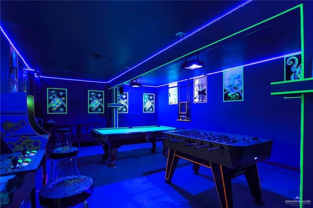 recreation room featuring billiards