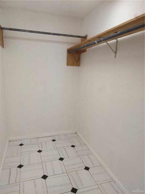 115 Breyfogle Rd, Palmview, TX 78572 - spacious closet with marble finish flooring