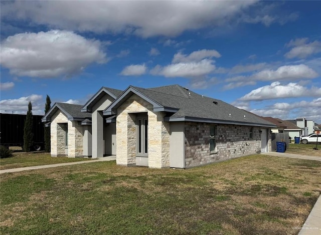 view of front of home with a front yard