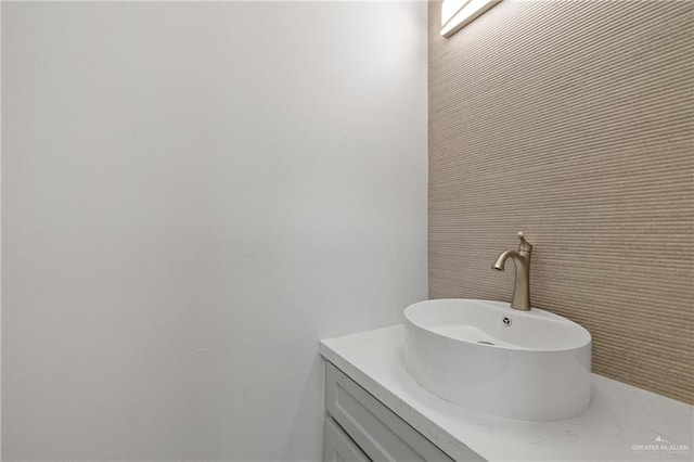 1216 N Lincoln Ave, San Juan, TX 78589 - bathroom featuring vanity