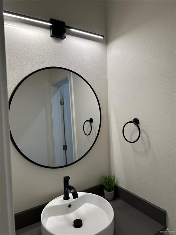 3108 E Kennedy Ave, Alton, TX 78573 - bathroom with a sink