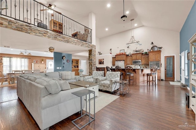 5213 Mile 8 1/2 Rd, Edinburg, TX 78541 - living area featuring high vaulted ceiling, dark wood-style flooring, and recessed lighting