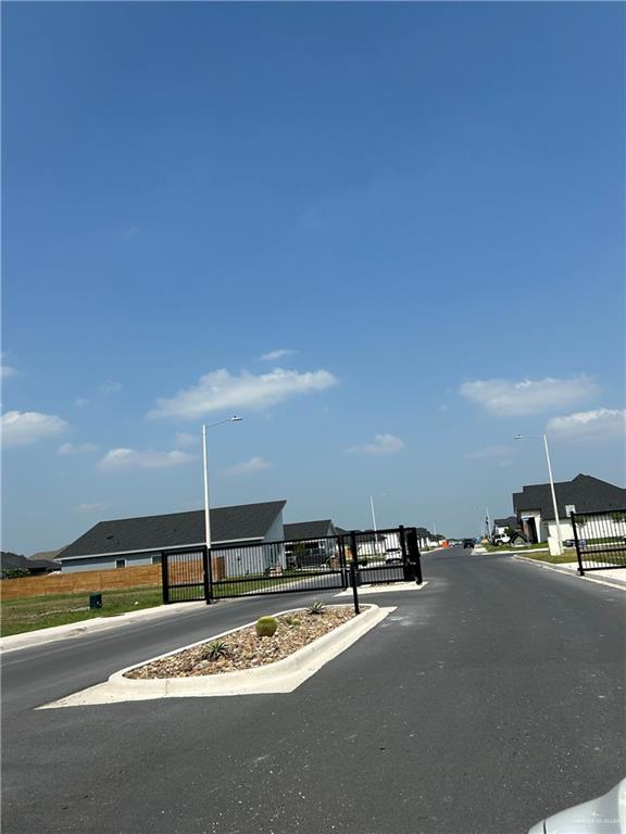 4741 S Brazos Rd, Edinburg, TX 78542 - photo 2