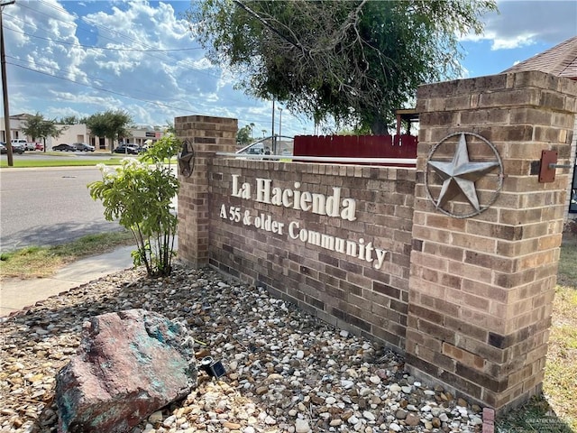 2303 Viola St, Mission, TX 78574 - view of community / neighborhood sign