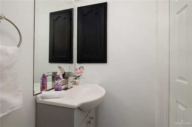 2715 Melanie Dr, Pharr, TX 78577 - bathroom with vanity