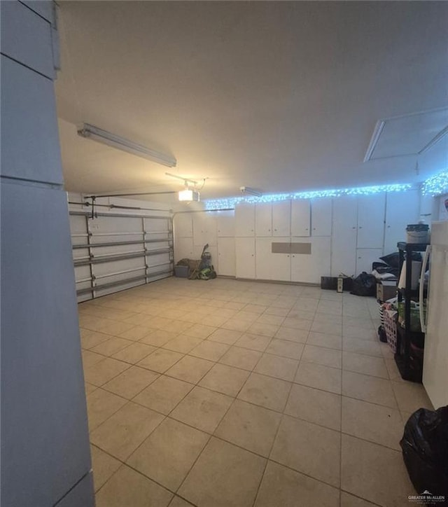 824 Lucy Dr, Alamo, TX 78516 - garage featuring a garage door opener