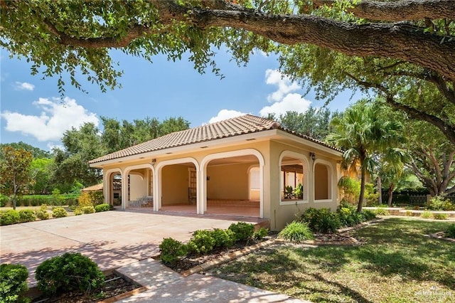 view of front of house with covered porch