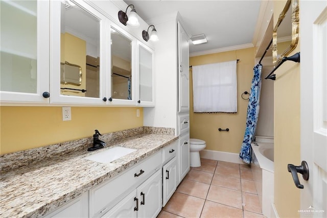 full bathroom featuring shower / bathtub combination with curtain, tile patterned floors, toilet, vanity, and ornamental molding