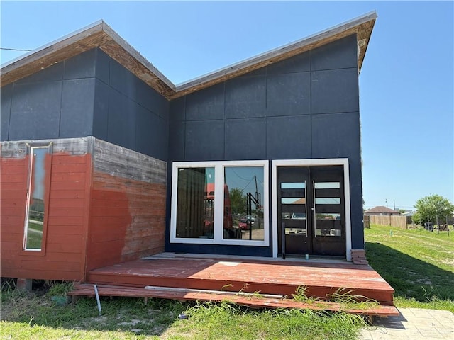 4413 Melody Ln, Edinburg, TX 78542 - back of house featuring a yard